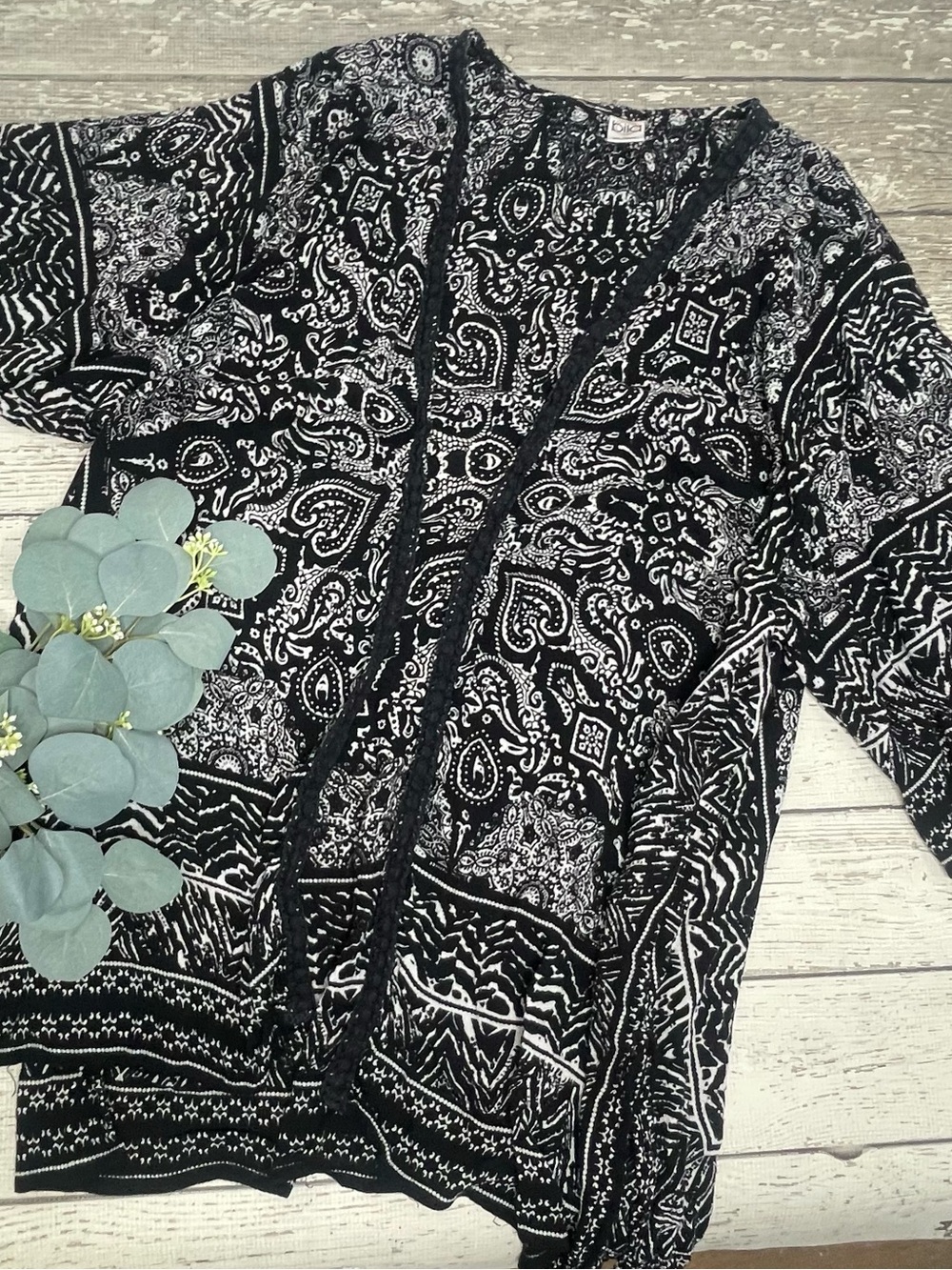 BILA Paisley Kimono